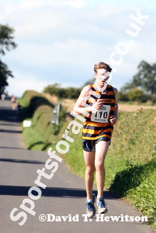 George Rudman (Blaydon) 3rd in the 10k Run Northumberland Matfen. Photo: David T. Hewitson/Sports for All Pics
